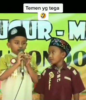Bocah lomba hafalan Al Quran malah lupa ayat.