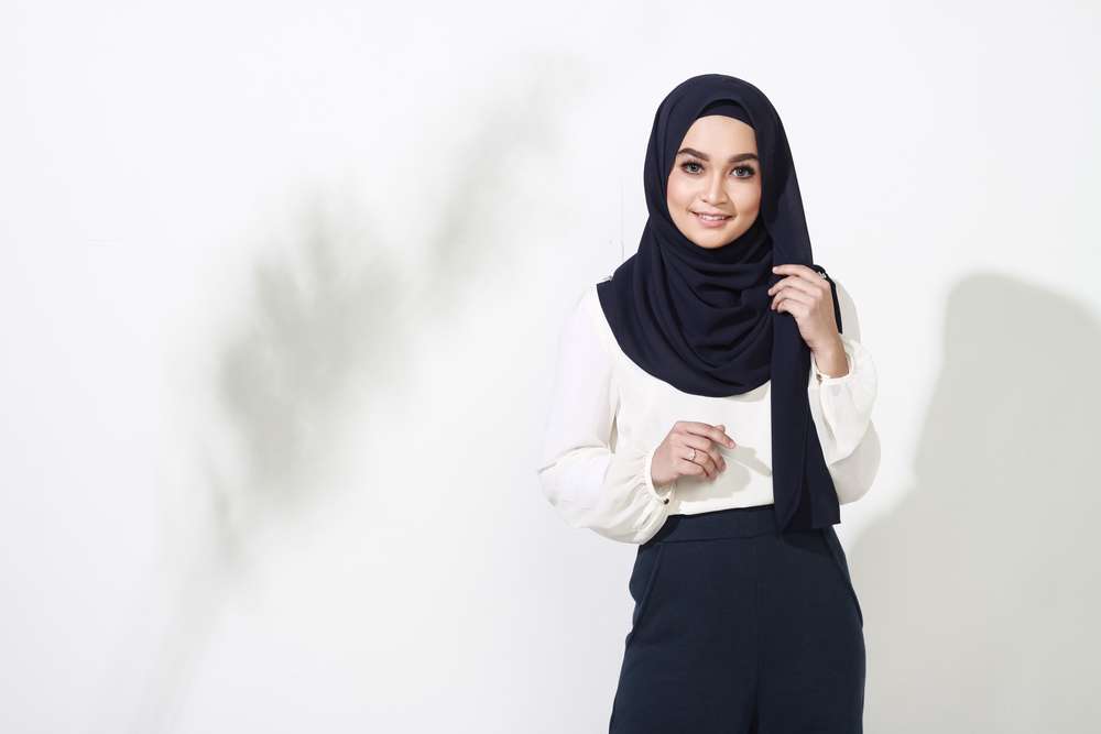 4 Inspirasi Hijab Fashion Agar Semangat Menjalani Kuliah Tatap Muka
