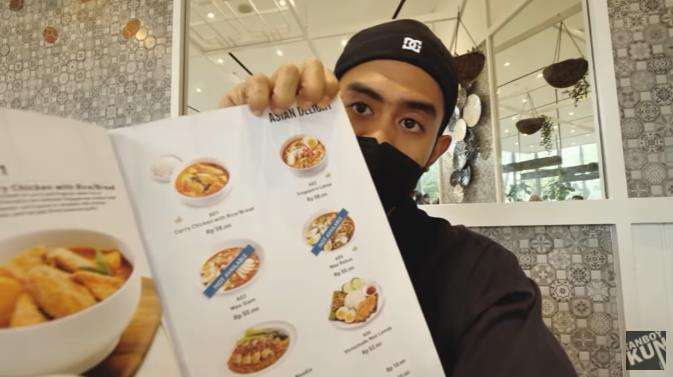 Beda Cerita Irwansyah dan Tanboy Kun Saat Kangen Singapura, Intip Keseruannya!