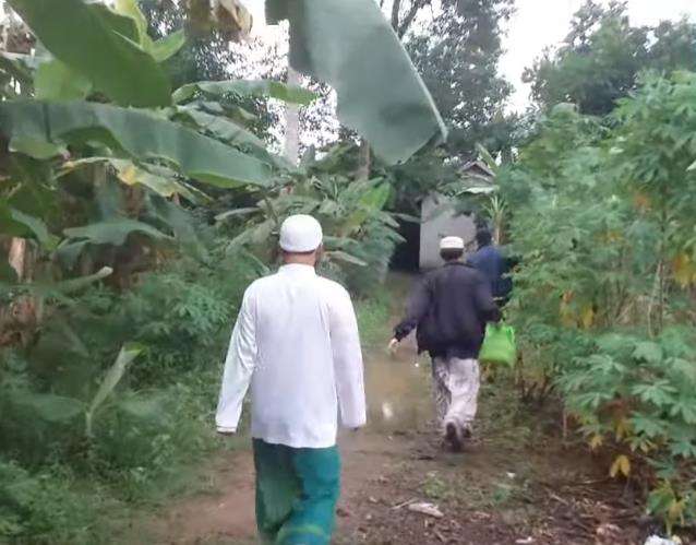 Miris, Keturunan Nabi Muhammad tinggal di rumah tanpa listrik.