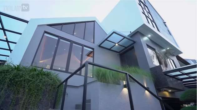 Penampakan rumah