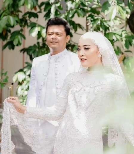 Pernikahan Ina Kamarie