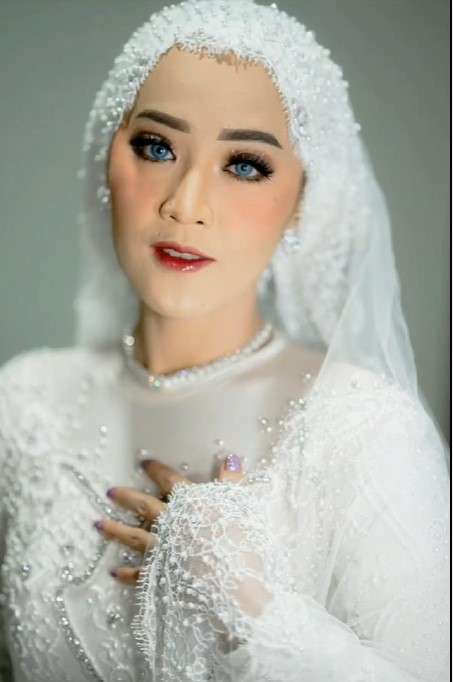 Pernikahan Ina Kamarie