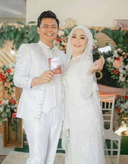 Pernikahan Ina Kamarie