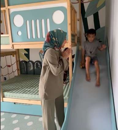 Kamar anak Tya Ariestya