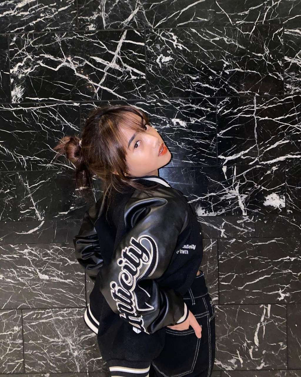 Fuji adik almarhum Bibi Ardiansyah Fuji adik almarhum Bibi Ardiansyah