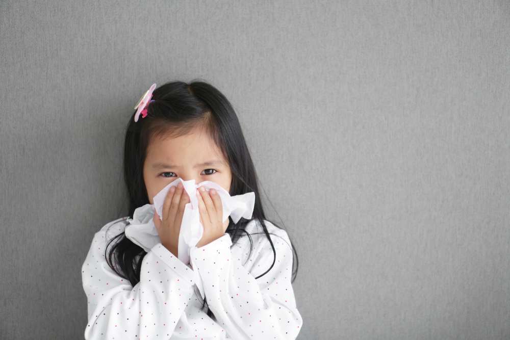 Batuk Keras Jadi Gejala Omicron Khas pada Anak, Yuk Saatnya Waspada!