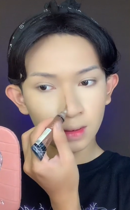 Tutorial Makeup Ala Kylie Jenner