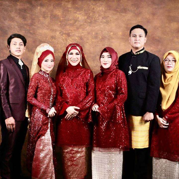Dorce dan keluarganya