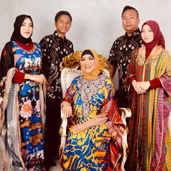 Dorce dan keluarganya