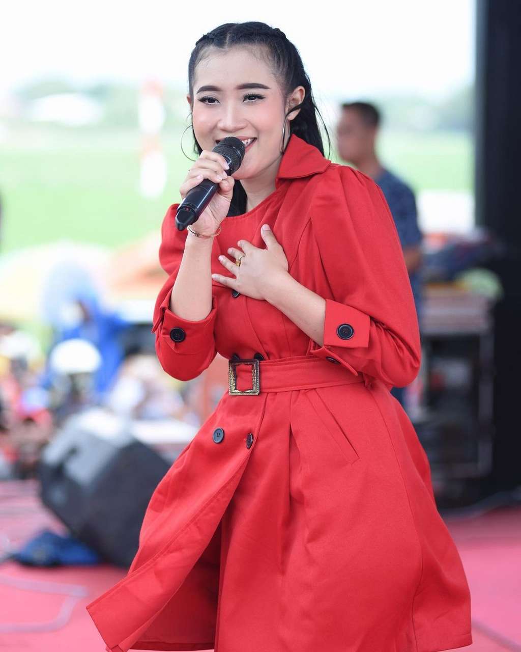 Pedangdut Yeni Inka