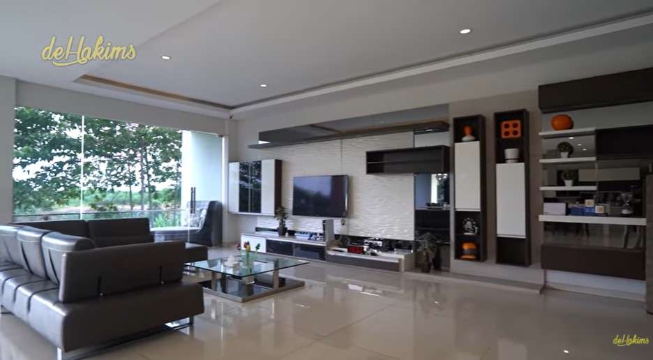 Ruang Tamu rumah Doni Salmanan