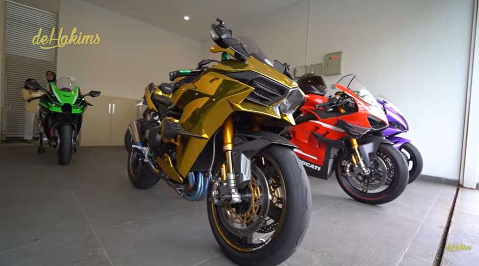 Garasi  motor koleksi Doni Salmanan