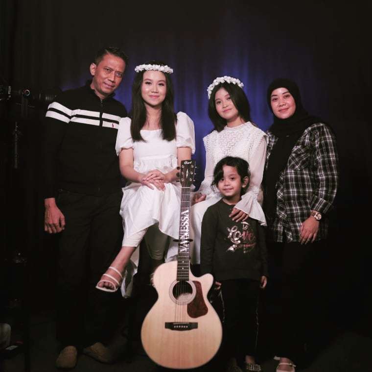 Dody bersama Mayang