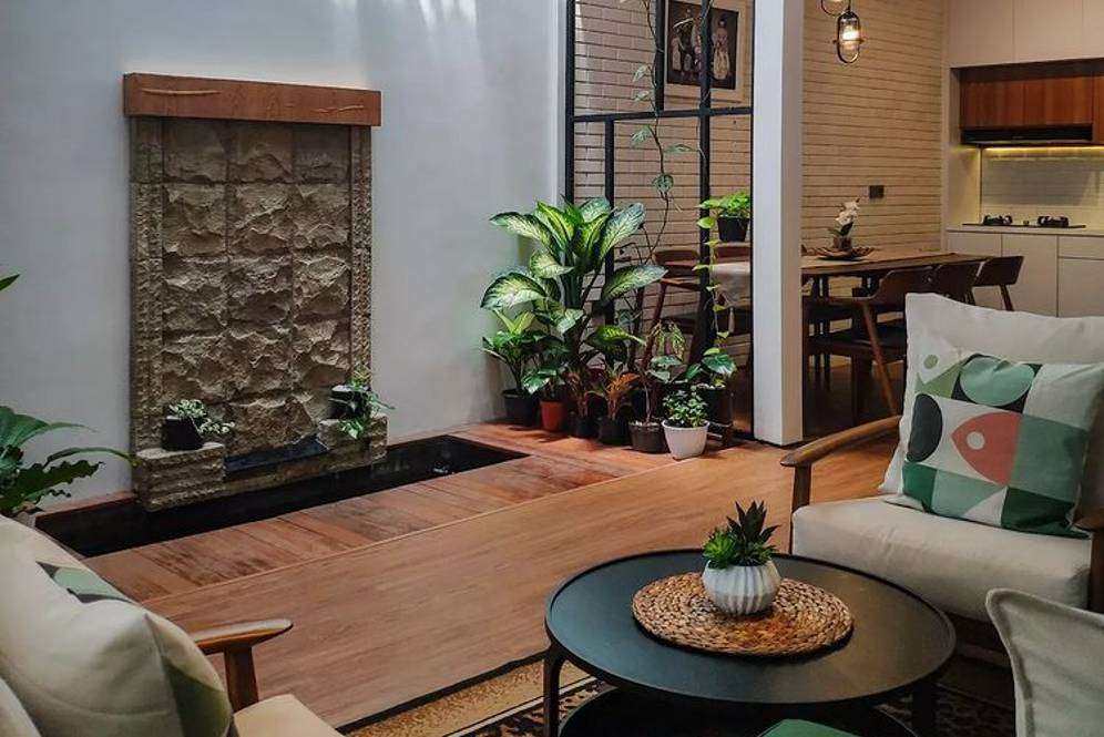 Kolam ikan dalam rumah