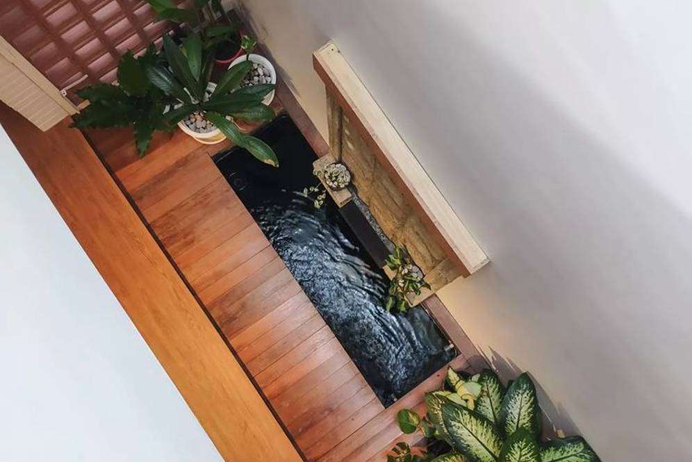 Kolam dalam rumah