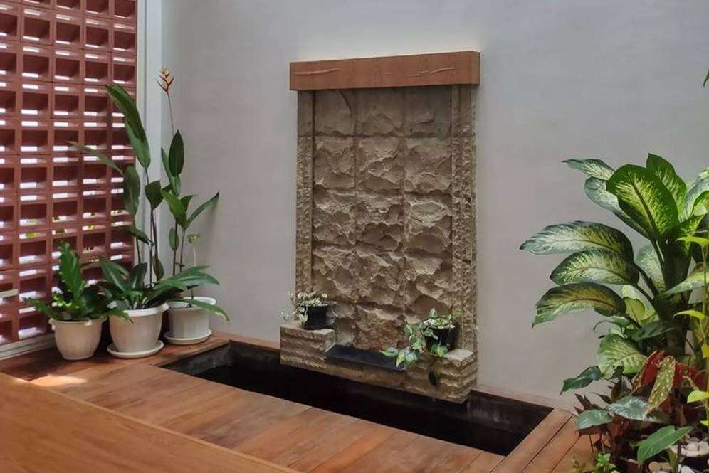 Kolam dalam rumah