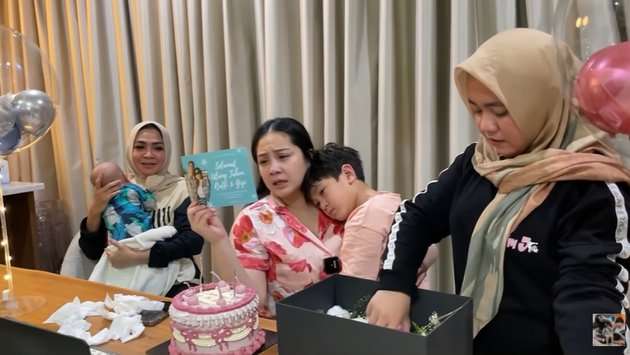 Kado Rieta Amalia buat Raffi dan Nagita