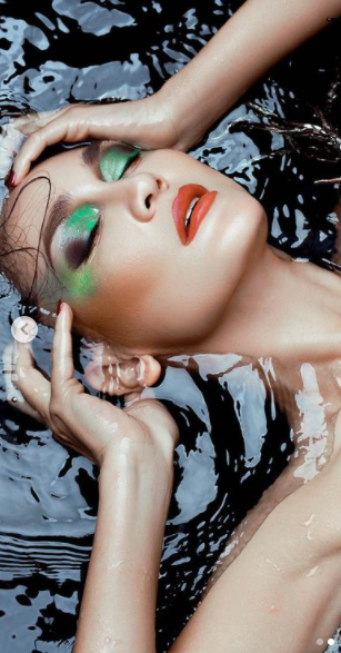 Riasan MUA di Wajah Luna Maya