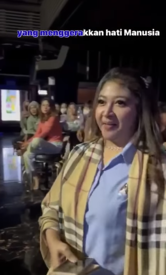 LC Karaoke Beri Pertanyaan Sulit Seputar Perasaan