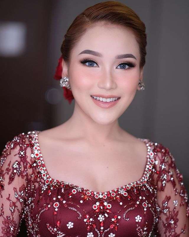 Instagram @ayutingting92