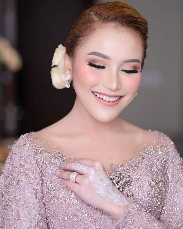 Instagram @ayutingting92