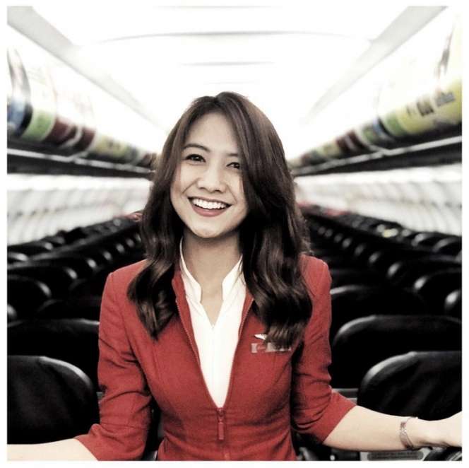 Owwy saat jadi pramugari AisAsia