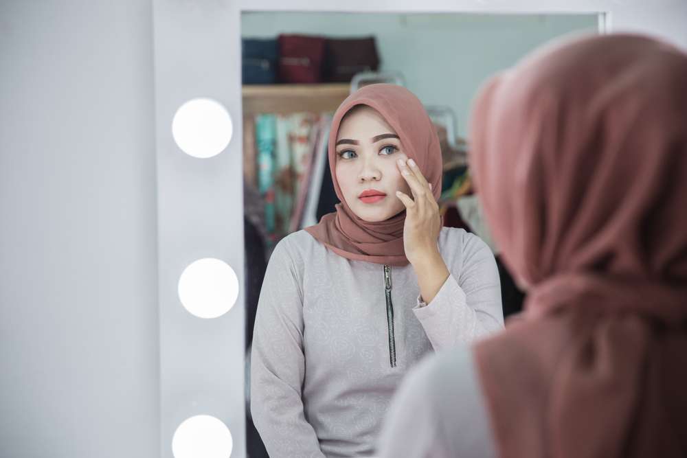Memakai Skincare