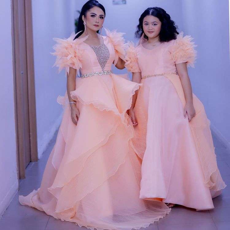 Krisdayanti dan Amora