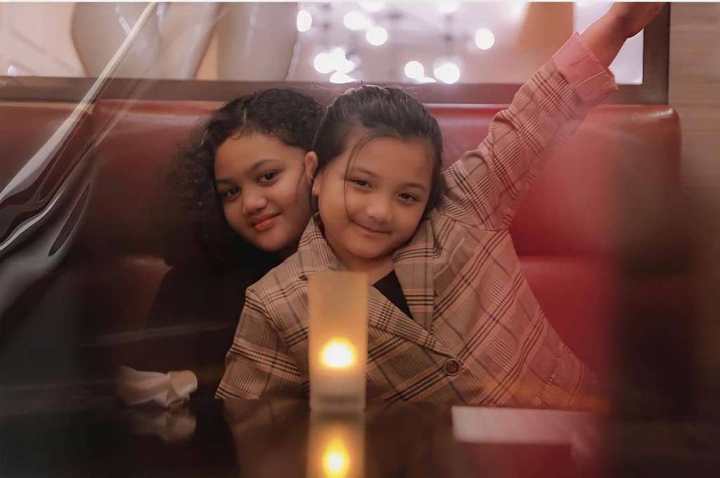 Arsy Hermansyah dan Amora Lemos