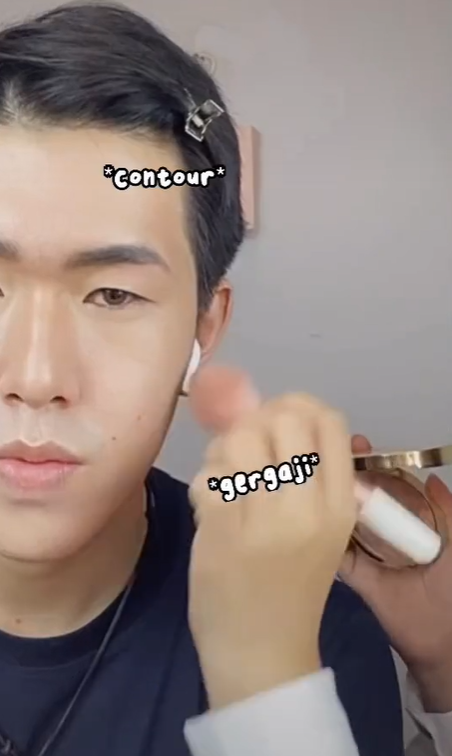 Merias Pacar Jadi Anggota Boyband K-pop