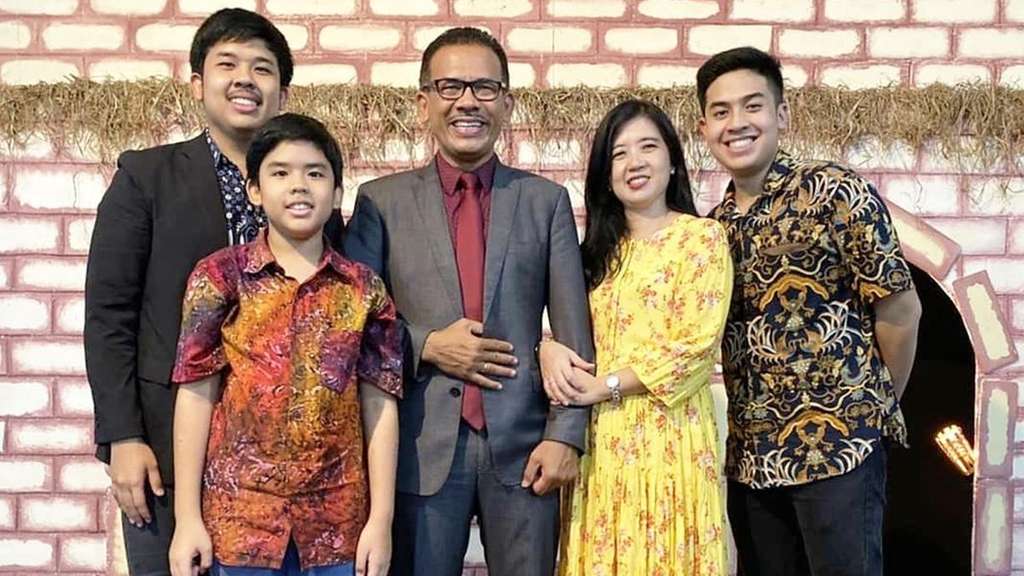 Jerome Polin dan keluarga