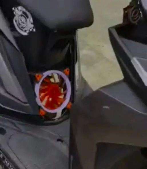 Modifikasi motor nyeleneh bikin gagal paham.