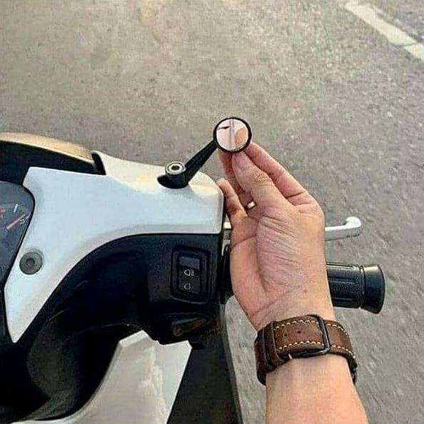 Modifikasi motor nyeleneh bikin gagal paham.