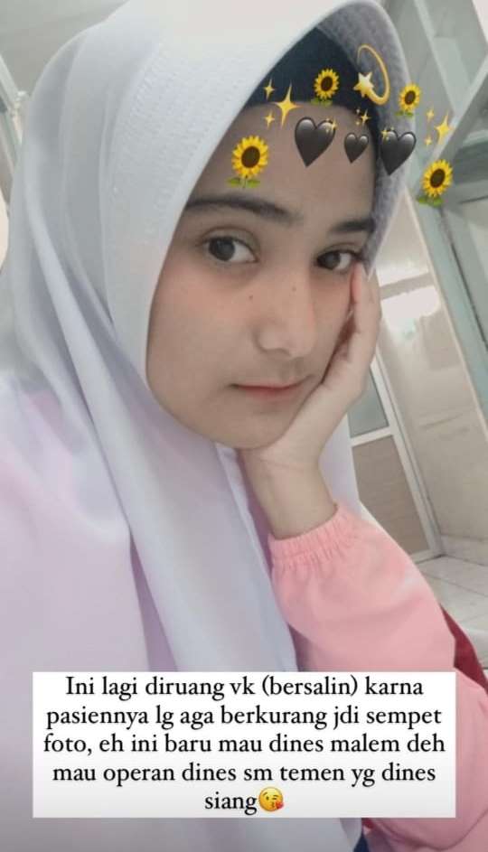 Potret Nadya Mustika saat kuliah kebidanan