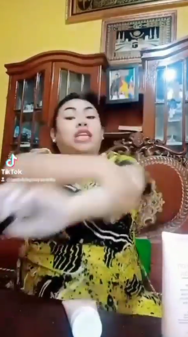Ulasan Tante Lala