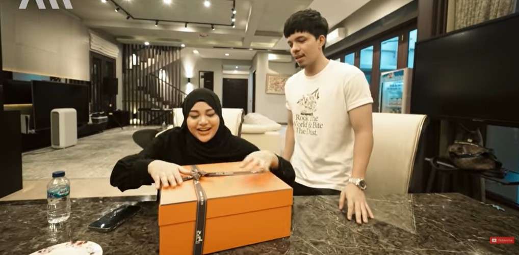 Aurel bahagia mendapatkan tas impian dari Atta Halilintar