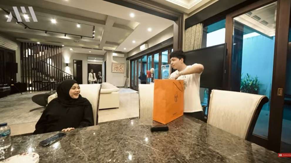 Atta Halilintar beri kejutan ke Aurel