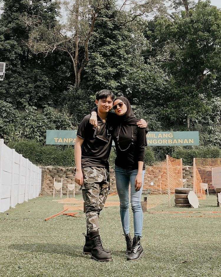 Sean dan Olla