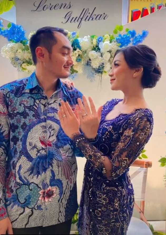Lamaran Cyndyana Lorens Adik Kriss Hatta