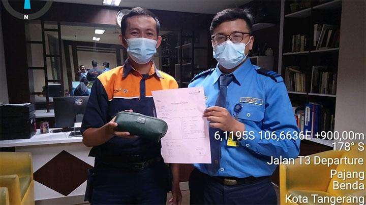 Rayanaldi saat peneyrahan dompet dan BAP