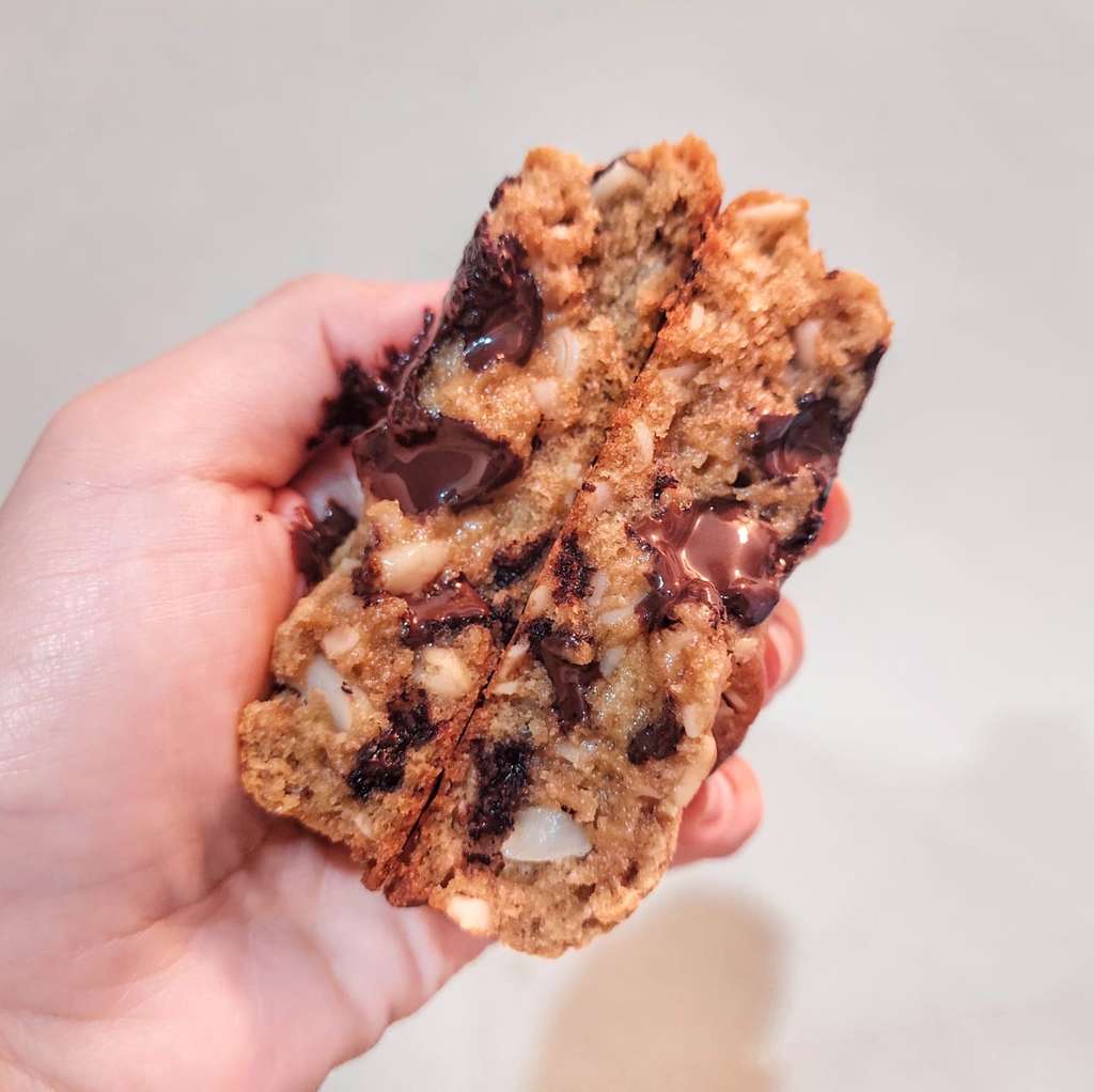 2 Varian Cookies Lezat dari Gendhis Baked Goods, Crunchy dan Gooey Bikin Nagih!