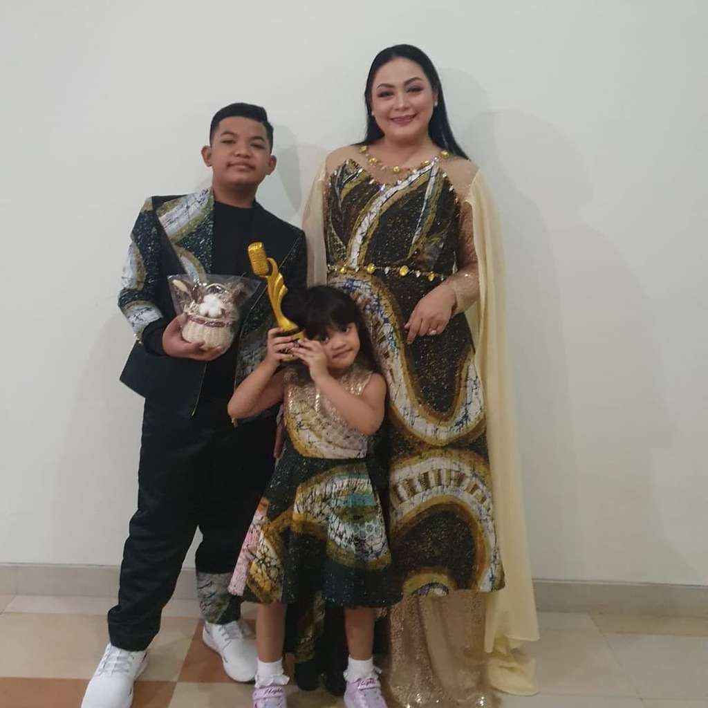 Kabar Yan Vellie istri kedua Didi Kempot Kabar Yan Vellie istri kedua Didi Kempot