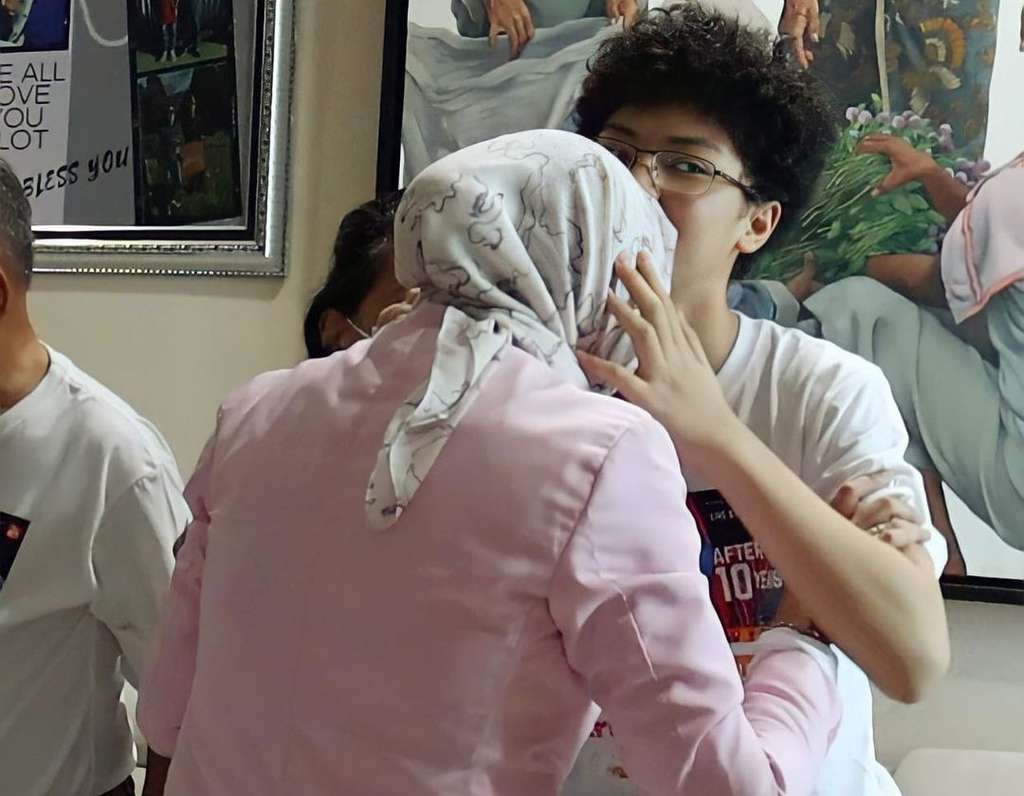 Keanu dan Angelina Sondakh