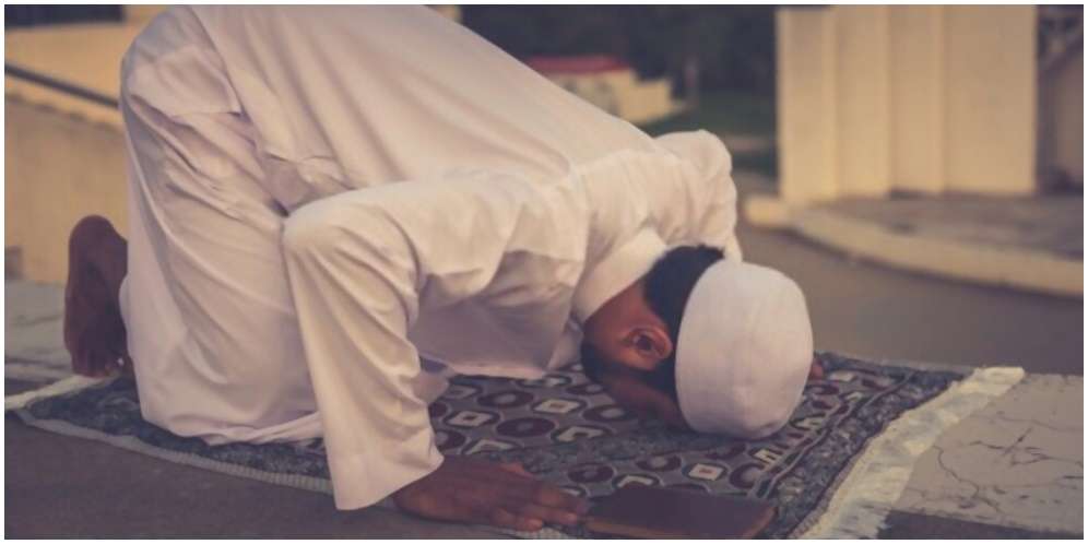 Keutamaan Sholat Tahajud