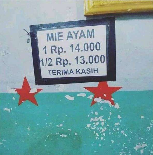 Daftar harga berikut bikin pembeli berpikir keras sambil ngakak.