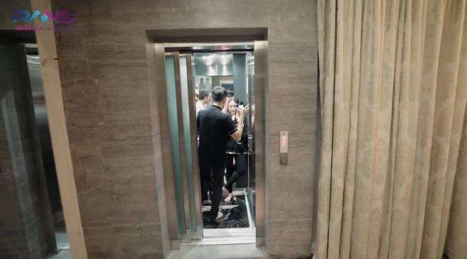 Lift istana 'Sultan' Priok.