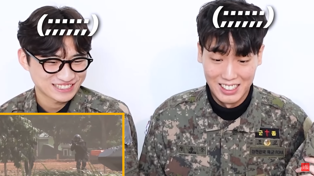 Tiga Pria Korsel Menonton Video Aksi Kopassus