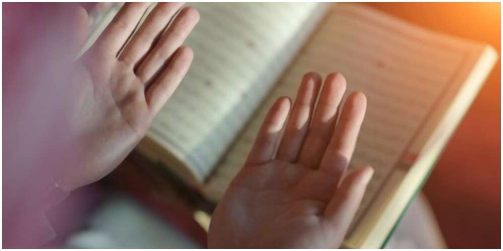 Manfaat Membaca Surat Al-Kahfi