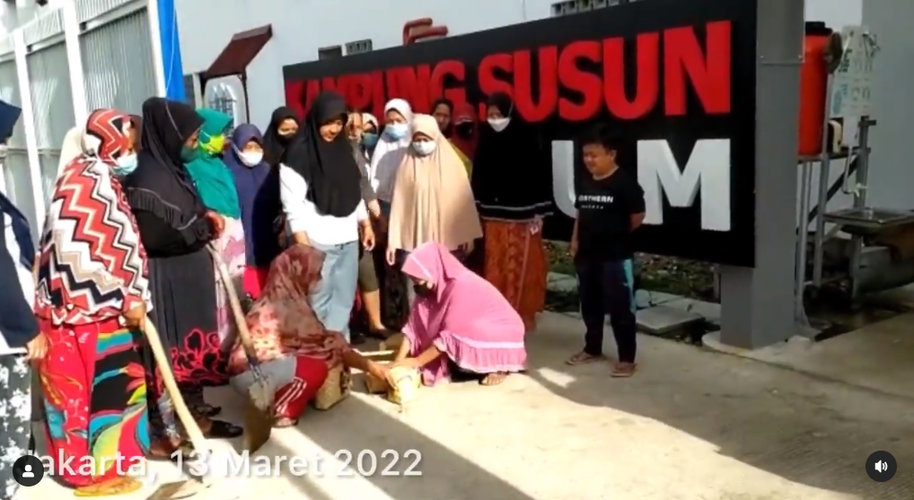Warga tanah kampung aquarium